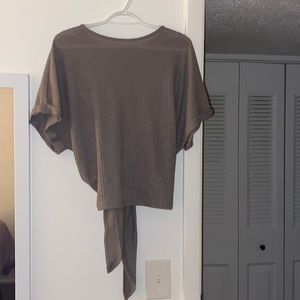 Oversized Tee w Open Back - S